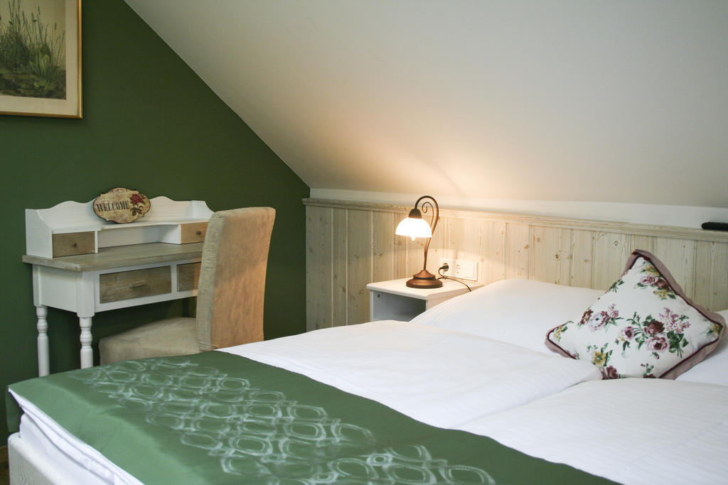 Hotel Landgasthof Friedl Sankt Lorenzen bei Knittelfeld Zewnętrze zdjęcie